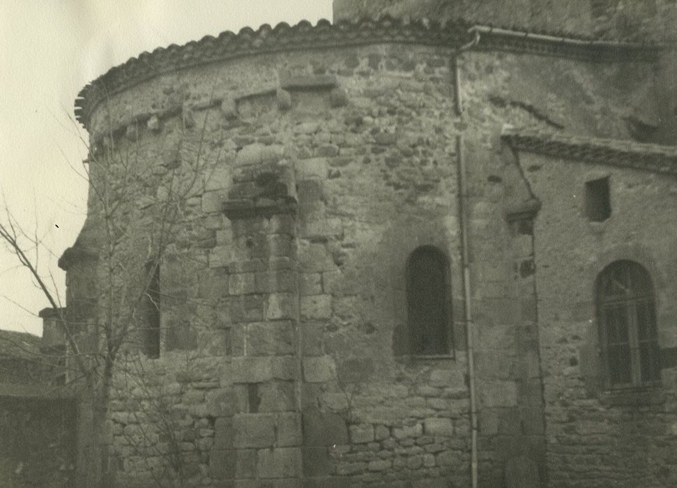 Eglise Saint-Pierre : Chevet, vue générale