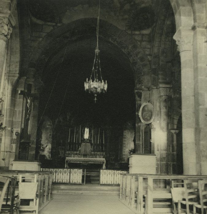 Eglise Saint-Pierre : Choeur, vue générale