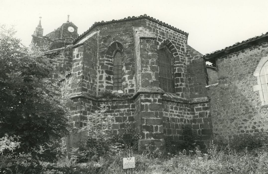 Eglise Saint-Martin : Chevet, vue générale