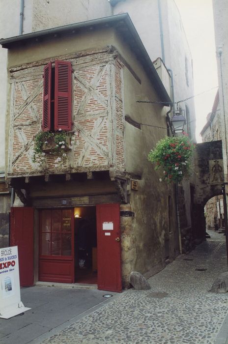 Maison dite Maison de Mandrin : Façade ouest sur rue, vue générale