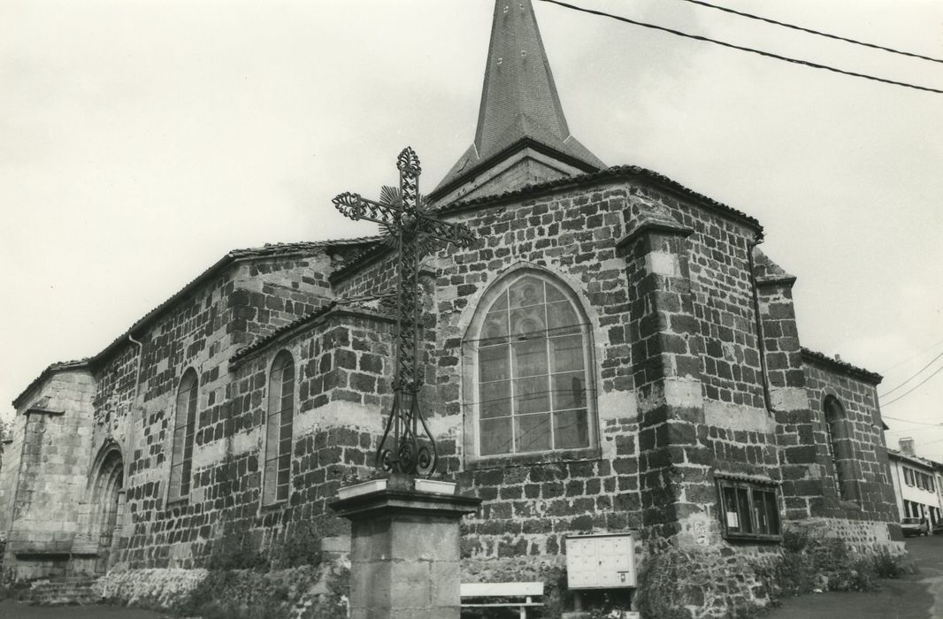 Eglise Saint-Jean-Baptiste : Ensemble sud-est, vue générale