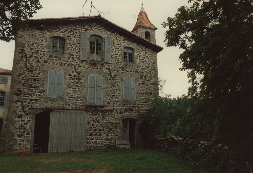 Château de Courbière : Aile est, pignon sud, vue générale