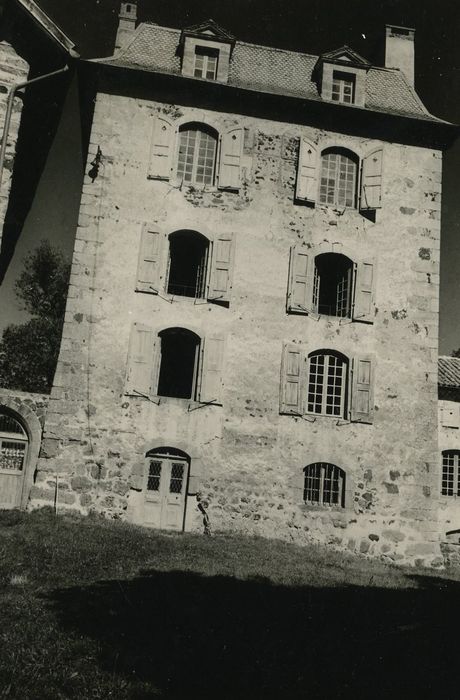 Château de Courbière : Donjon, élévation sud, vue générale