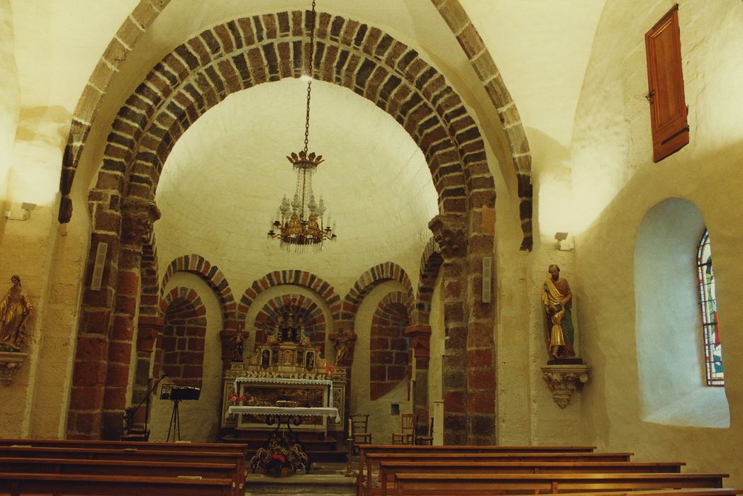 Eglise Saint-Sylvestre : Choeur, vue générale