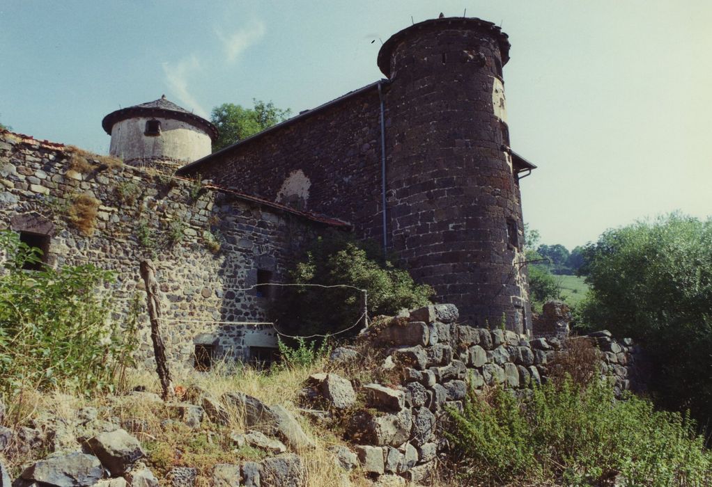 Château de la Valette : Ensemble sud-ouest, vue partielle