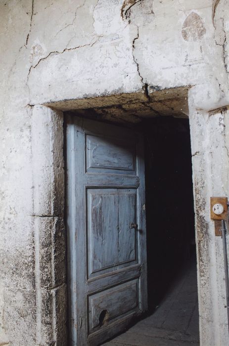 Château de la Valette : 1er niveau, vantail d’une porte palière