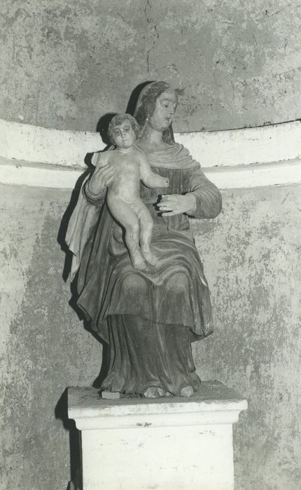 Statue : Vierge à l’Enfant