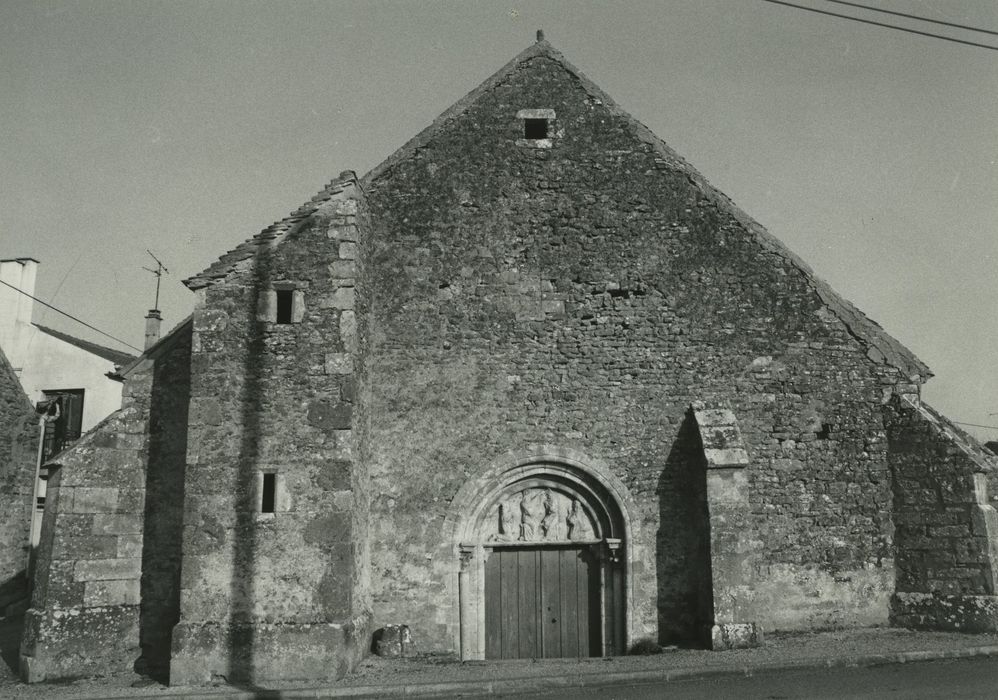 Eglise Saint-Gengoult : Façade occidentale, vue générale