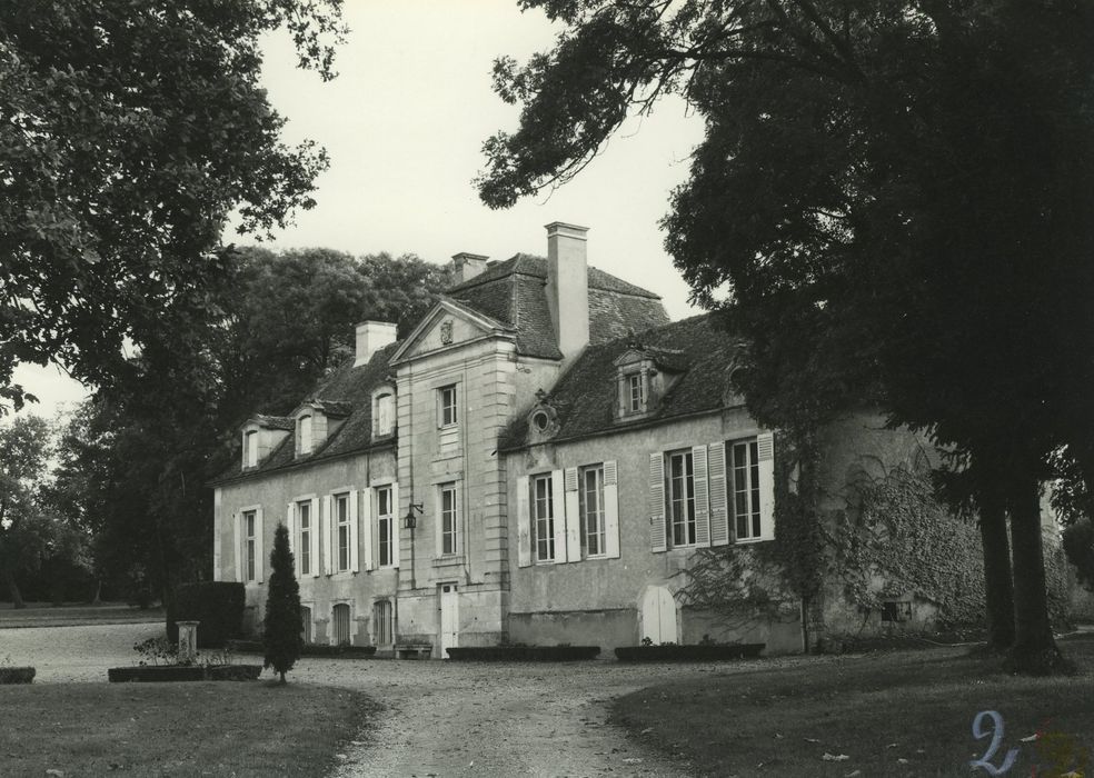 Château : Façade nord, vue générale