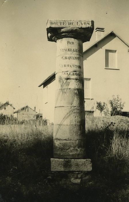 Borne-colonne, vue générale