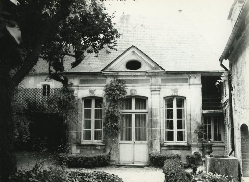 Hôtel Deschamps de Charmelieu : Pavillon du jardin, vue générale