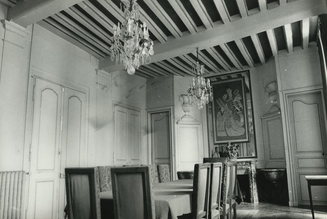 Hôtel Deschamps de Charmelieu : 1er étage, salle à manger, vue partielle