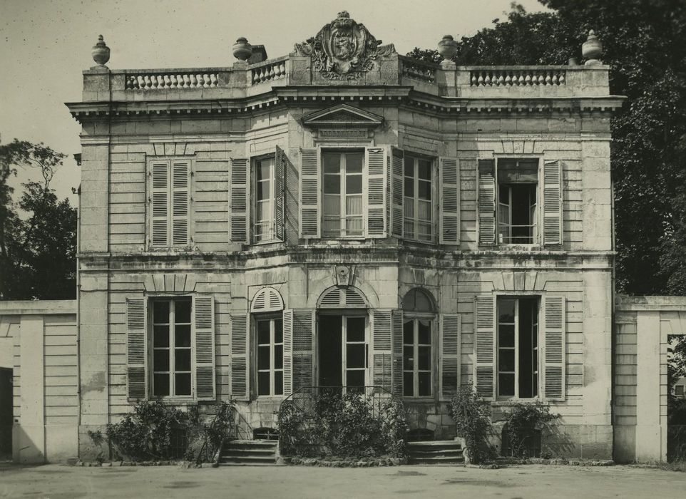 Château de Sparre : Façade sud, vue générale