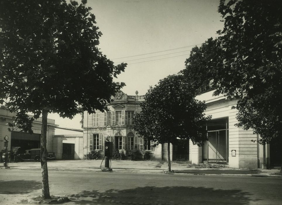 Château de Sparre : Façade sud, vue partielle