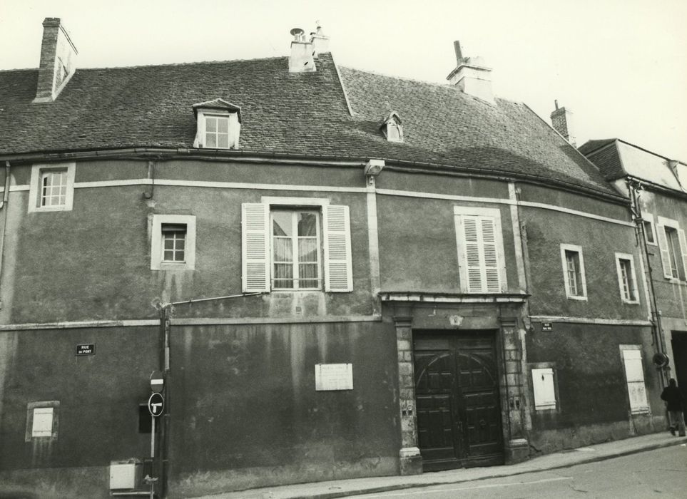 Maison de Marie Noël : Façade sur rue, vue partielle