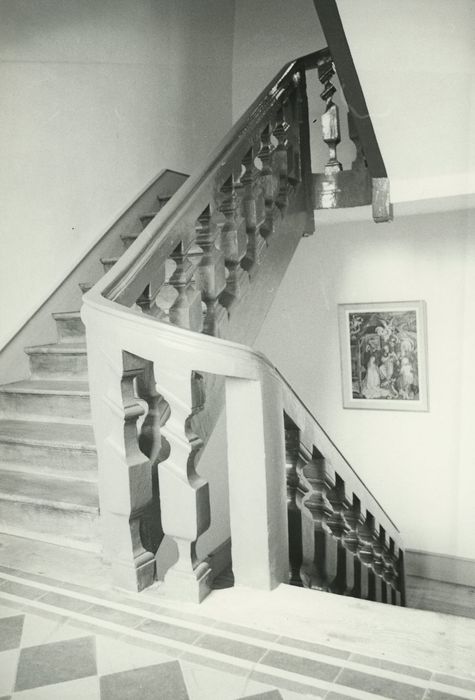 Maison de Marie Noël : Escalier principal, vue partielle