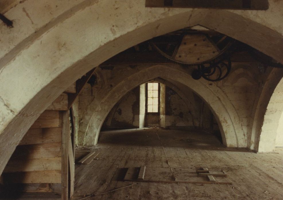 Eglise Saint-Martin-du-Bourg (ancienne) : Nef (partie supérieure), vue partielle