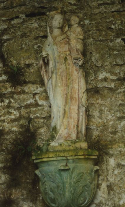 Statue : Vierge à l'Enfant