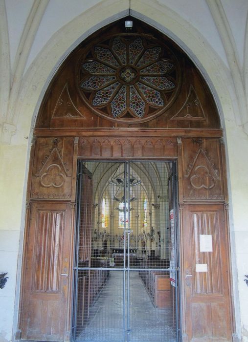 Eglise des Saint-Jumeaux : Portail occidental, vue générale