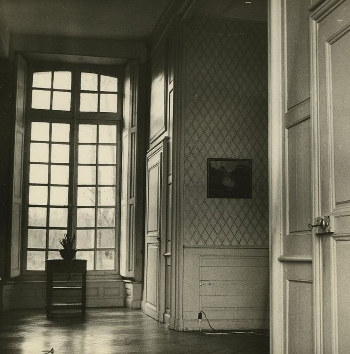 Manoir du Parc-Vieil : Chambre, vue partielle des lambris de revêtement