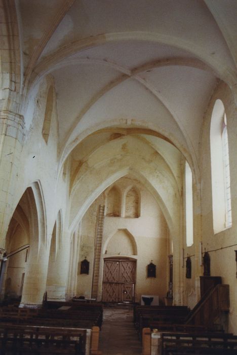 Eglise Saint-Médard : Nef principale, vue générale