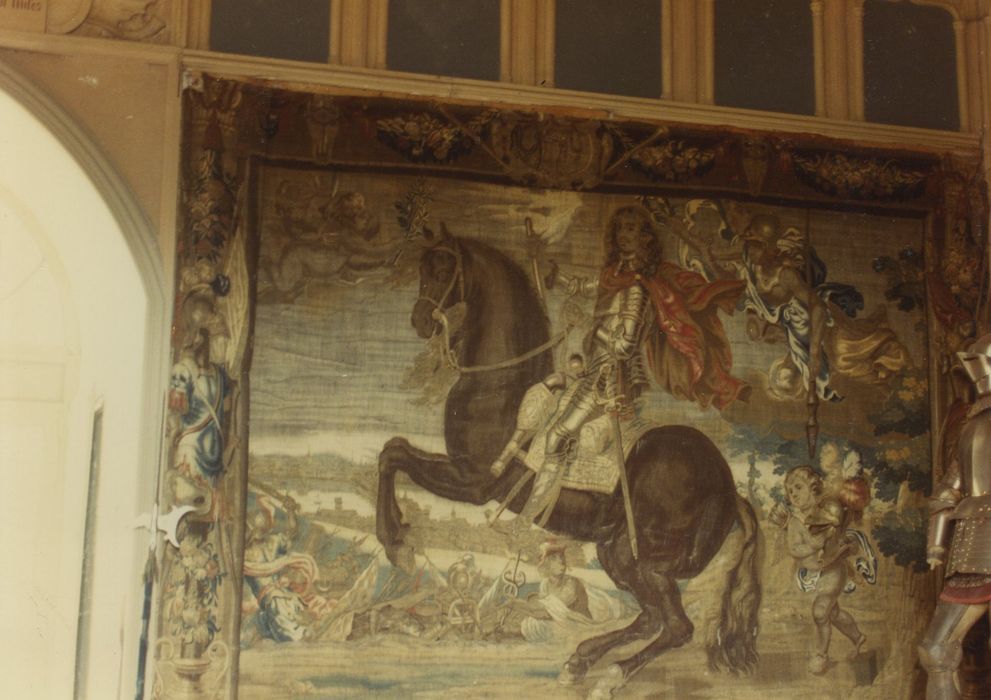 ensemble de pièces murales : La leçon d'équitation de Louis XIII, vue partielle