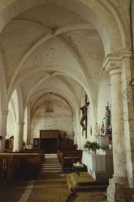 Eglise Saint-Georges : Bas-côté nord, vue générale