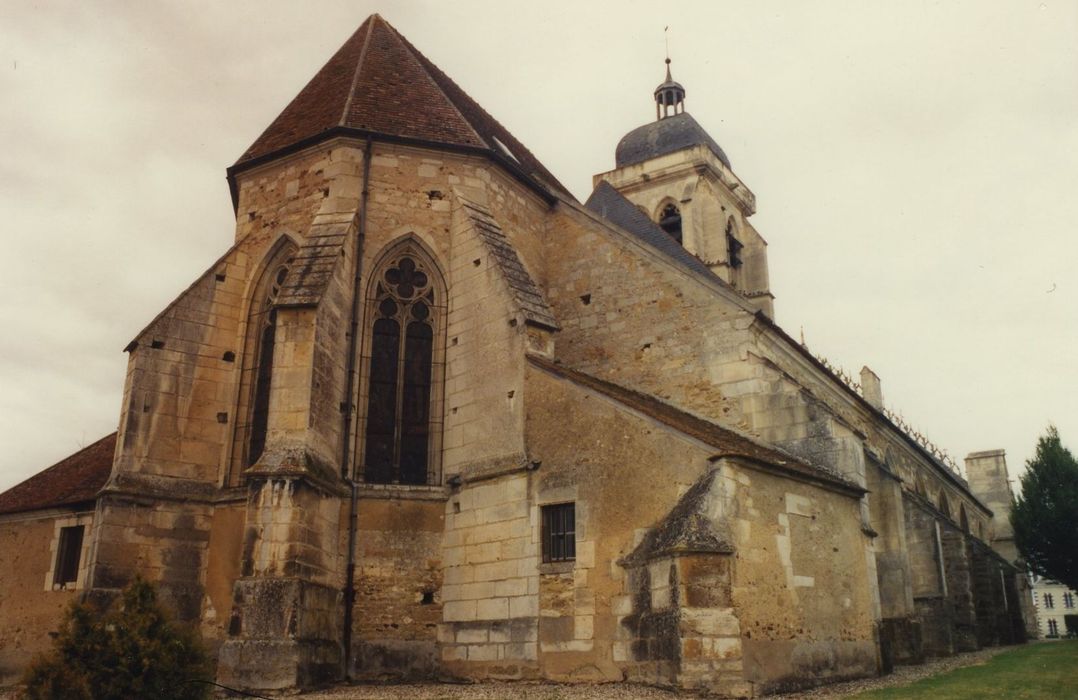 Eglise Saint-Pierre-et-Saint-Paul : Chevet, vue générale