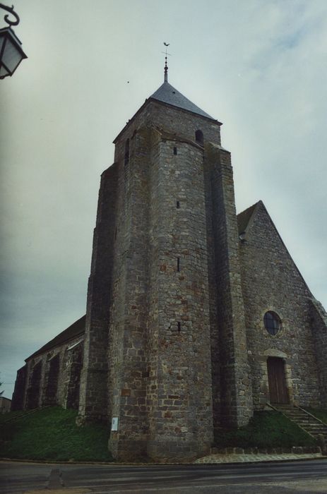 Eglise paroissiale Saint-Léger : Façade occidentale, vue générale