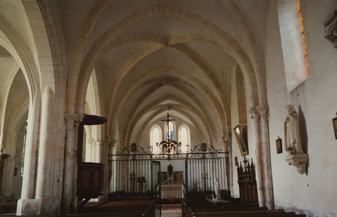 Eglise Notre-Dame-de-l'Assomption : Nef, vue gnérale