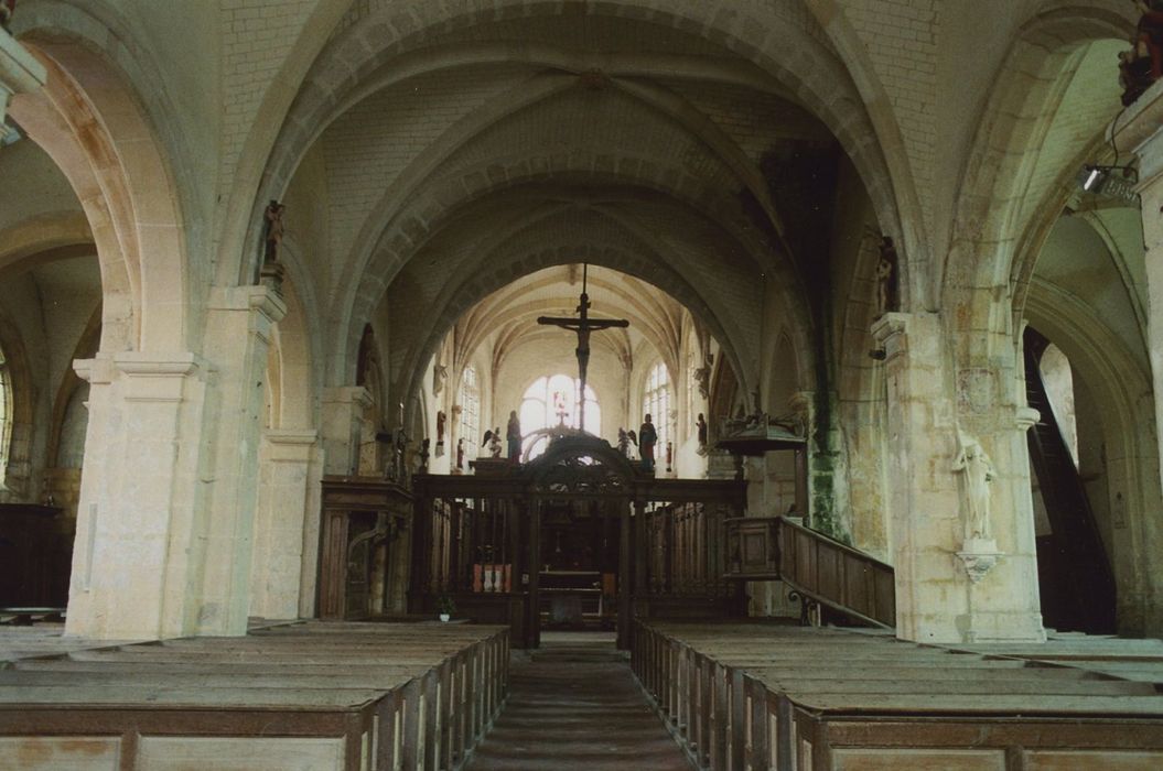 Eglise Saint-Loup : Nef, vue générale