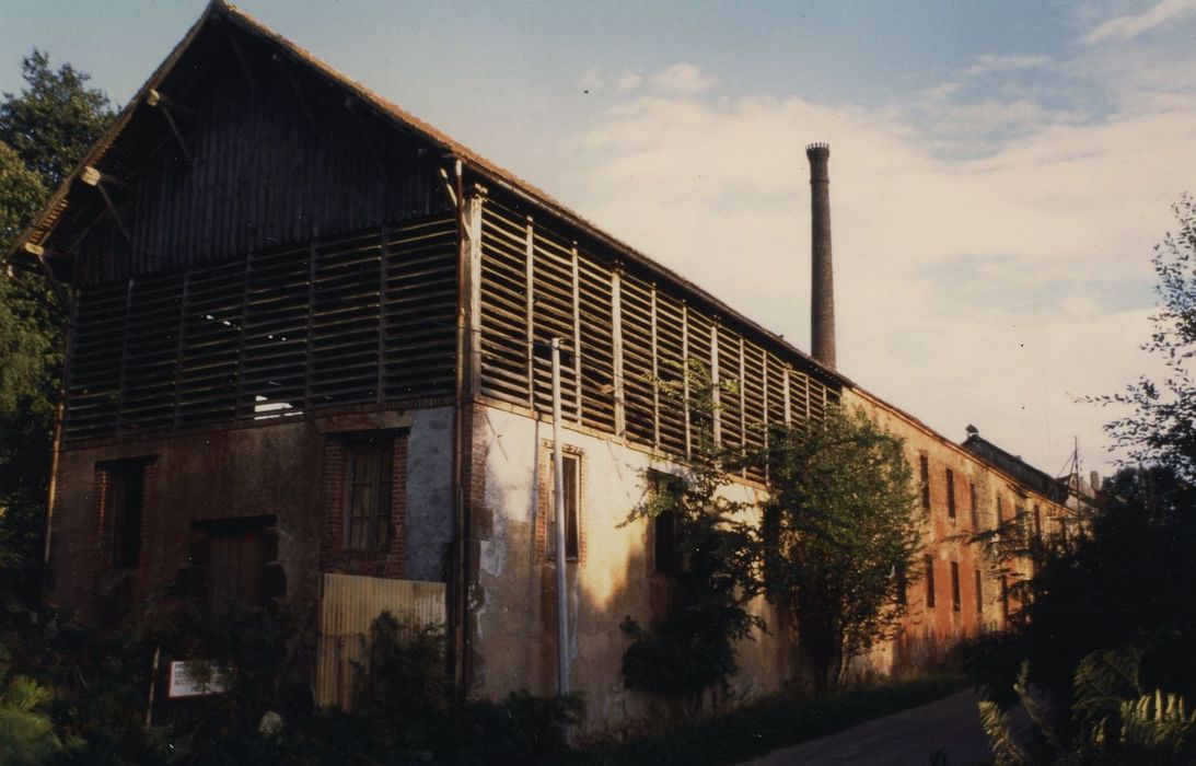 Ancienne ocrerie de Sauilly : Séchoir, façade sud et ouest, vue générale