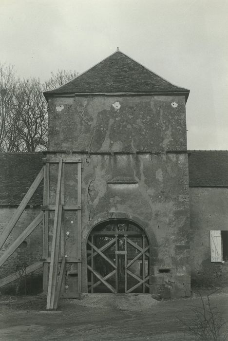 Château : Porche d’entrée, élévation
