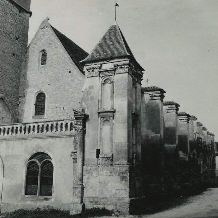 Eglise Saint-Germain : Ensemble sud-ouest, vue partielle