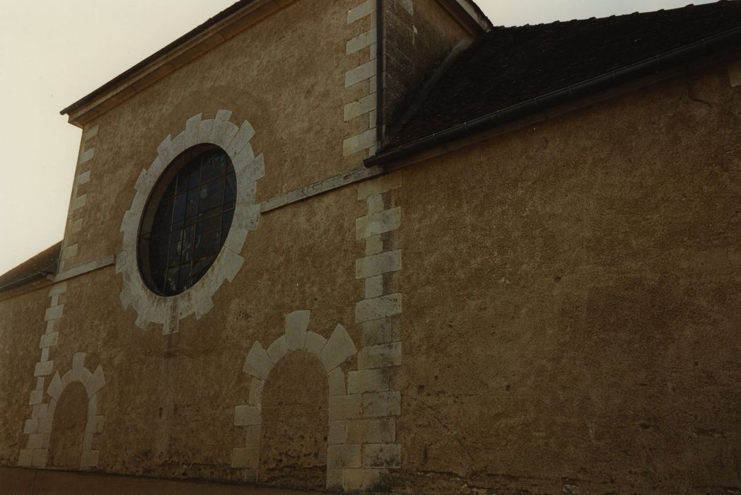 Eglise Saint-Martin : Chevet, vue partielle