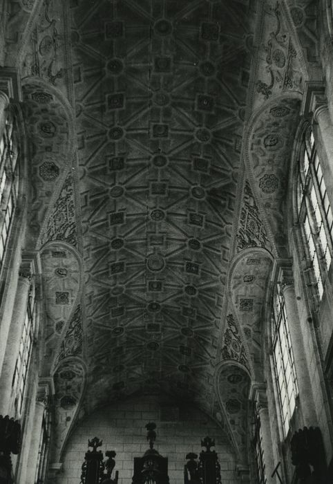 Eglise Saint-Jean : Nef, vue générale