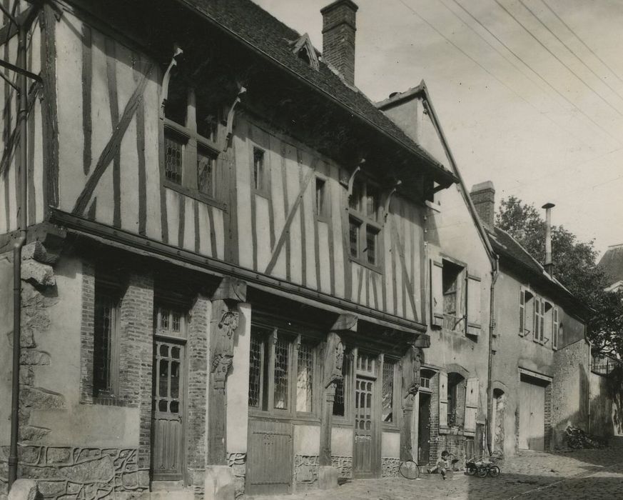 Maison dite Maison de l'Ave-Maria : Façade sur rue, vue générale