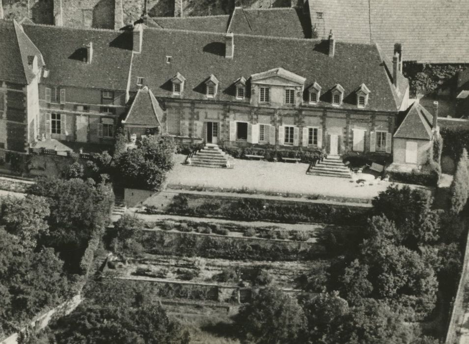 Maison Puynesge : Vue aérienne, ensemble sud, vue générale