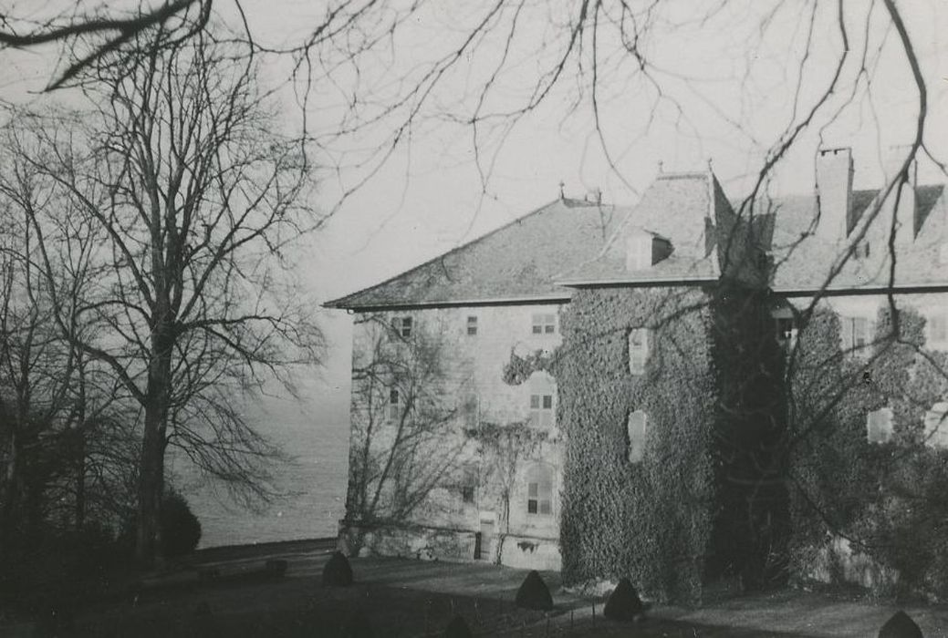 Château de Beauregard : Façade sud, vue partielle