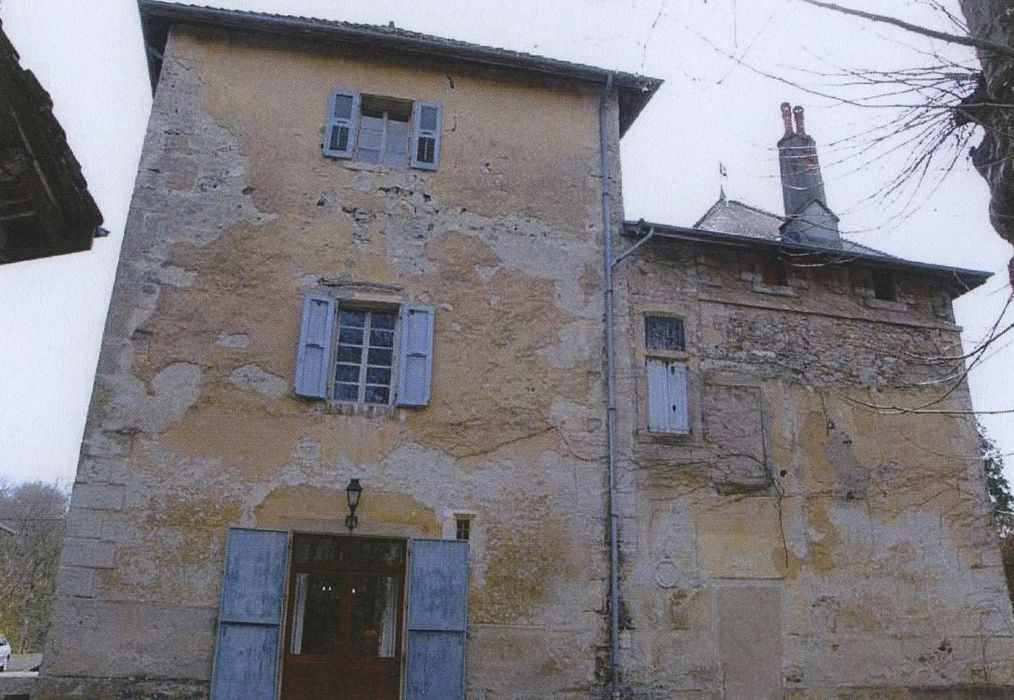 Maison forte de Mieudry : Façade ouest, vue générale