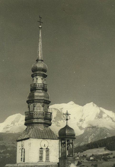 Eglise Saint-Nicolas : Clocher, vue générale