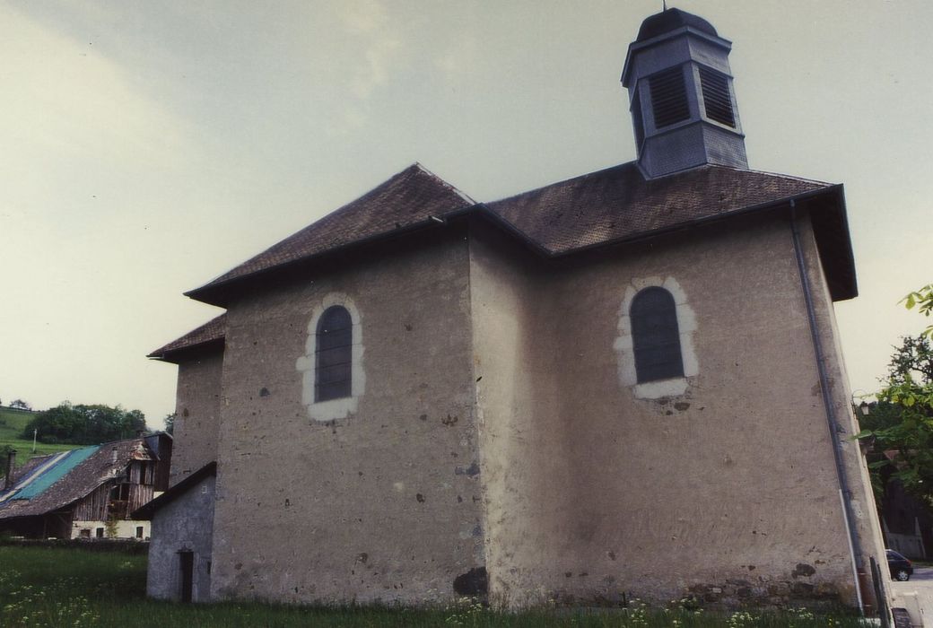 Eglise Saint-Jean-Baptiste : Façade latérale nord, vue générale