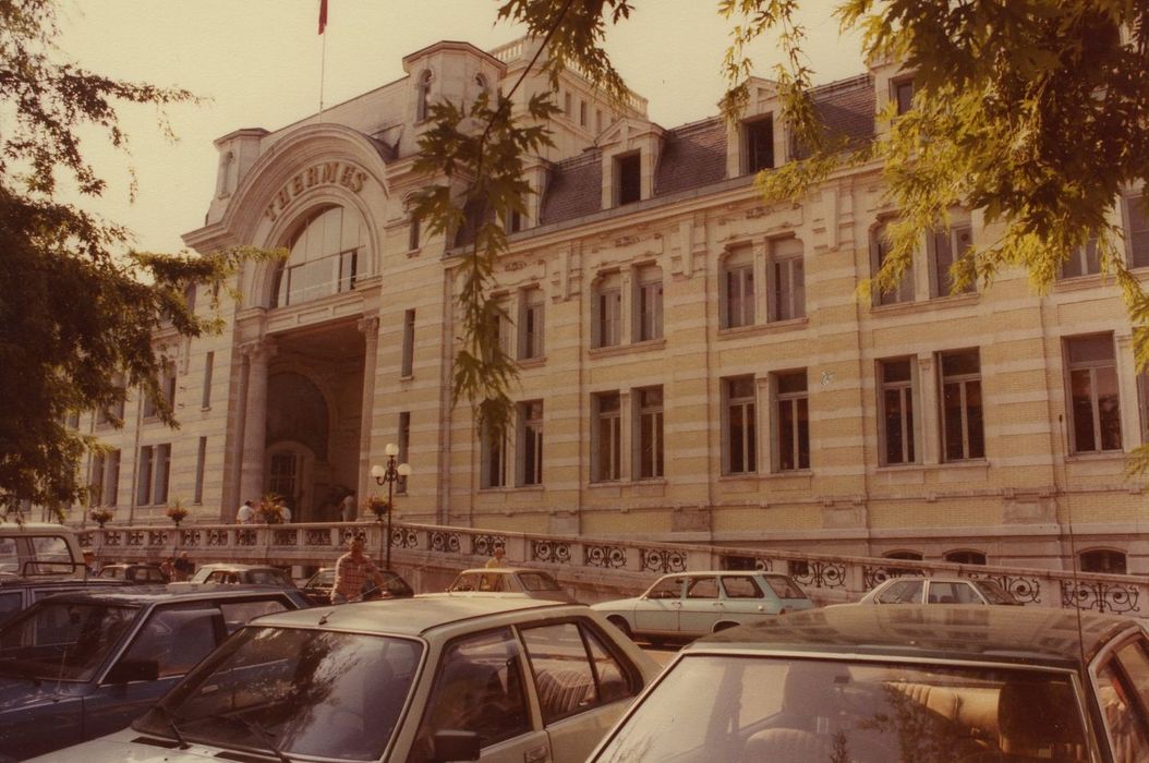 Ancien établissement thermal : Façade nord, vue partielle