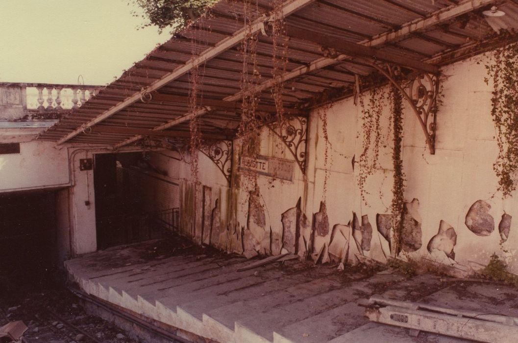 Funiculaire d'Evian-les-Bains à Neuvecelle : Station de la Source Cachat, vue partielle