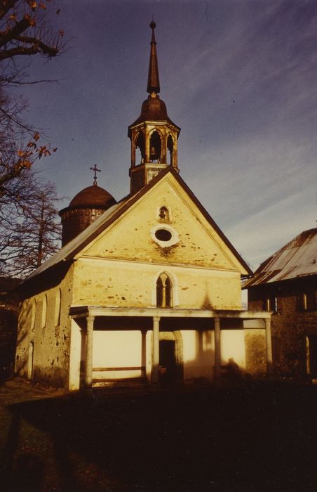 Calvaire : Chapelle Notre-Dame des Vertus, façade sud-est, vue générale