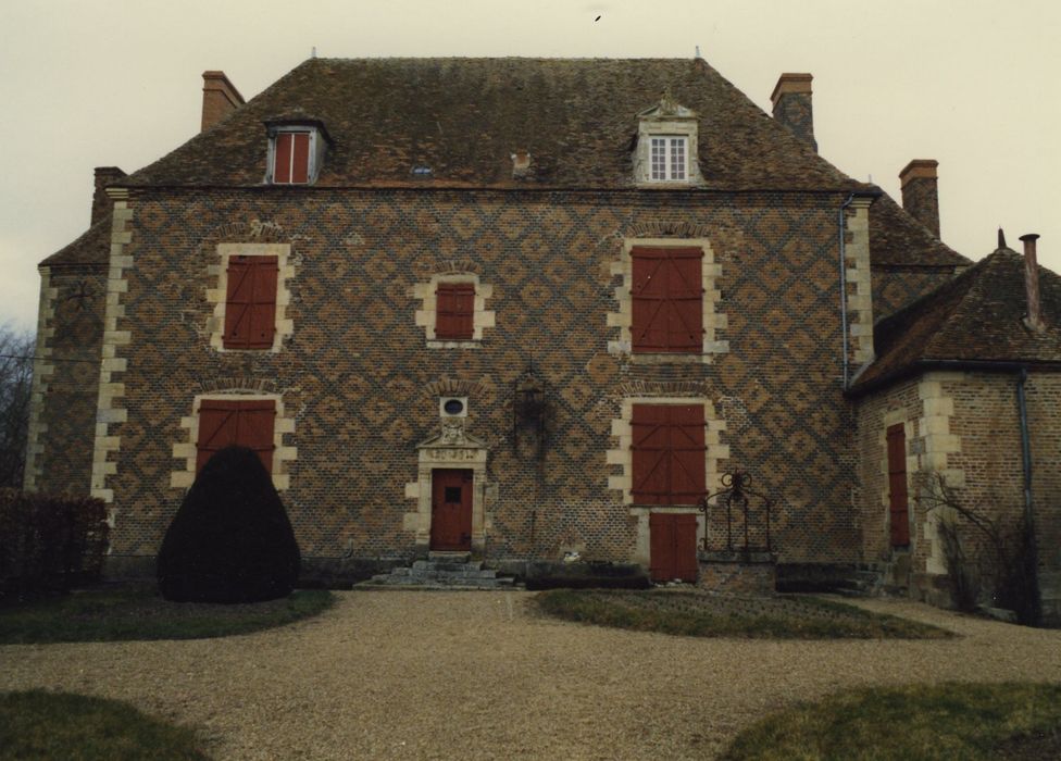 Château de Paray : Façade sud, vue générale