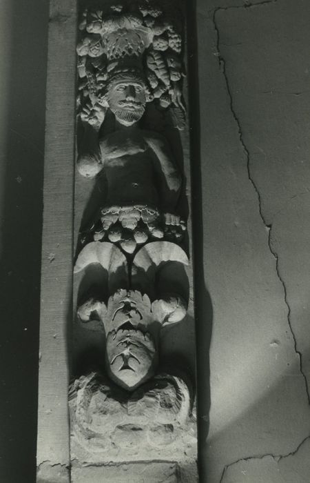 Château de Paray : Salon, cheminée, détail