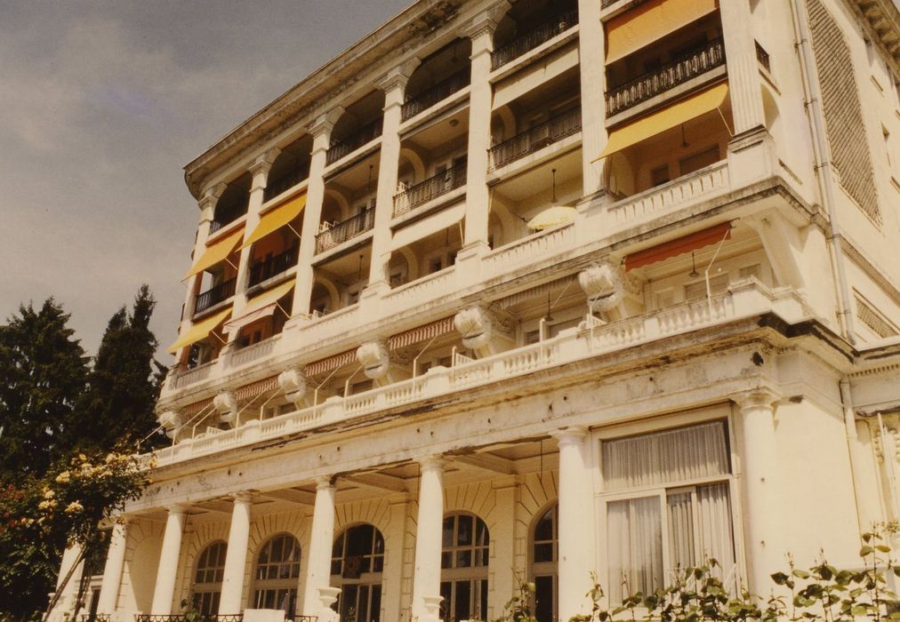 Ancien Hôtel Royal ou Palace Royal : Façade ouest, vue partielle