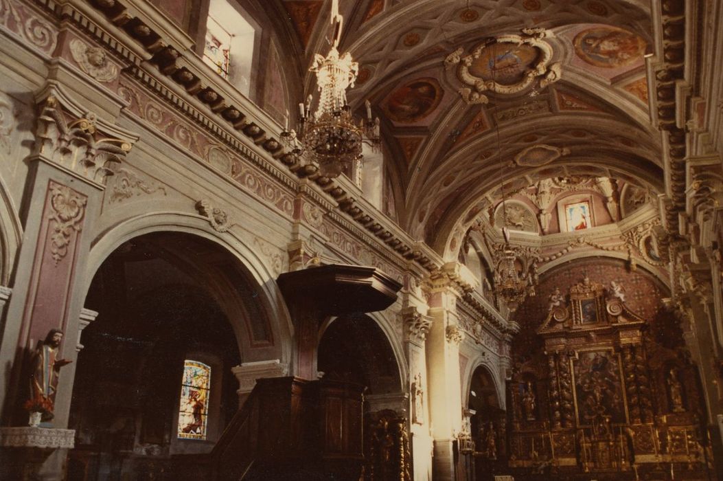 Eglise Saint-Thomas-Becket : Nef, vue générale - © Ministère de la Culture (France), Médiathèque du patrimoine et de la photographie, tous droits réservés