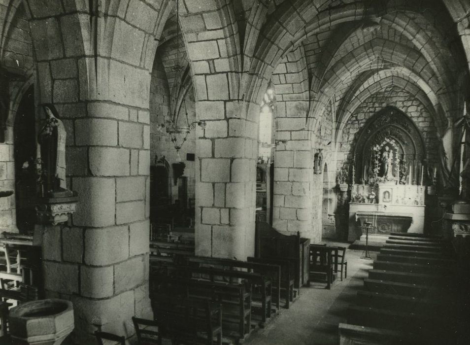 Eglise paroissiale : Collatéral sud, vue générale